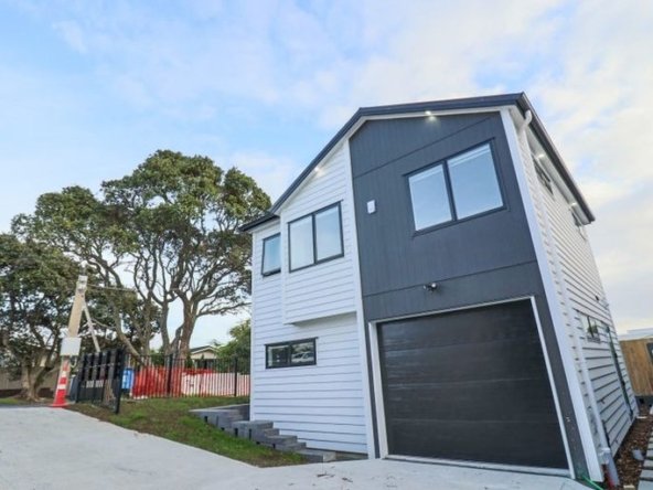 25A Lynbrooke