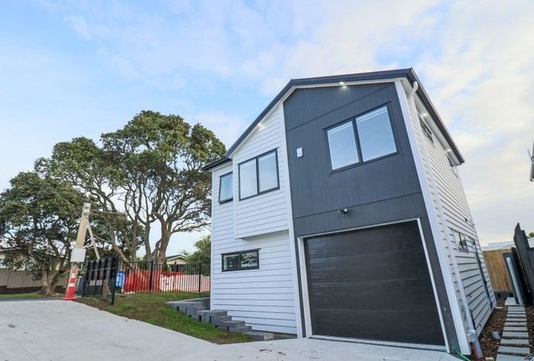 25A Lynbrooke